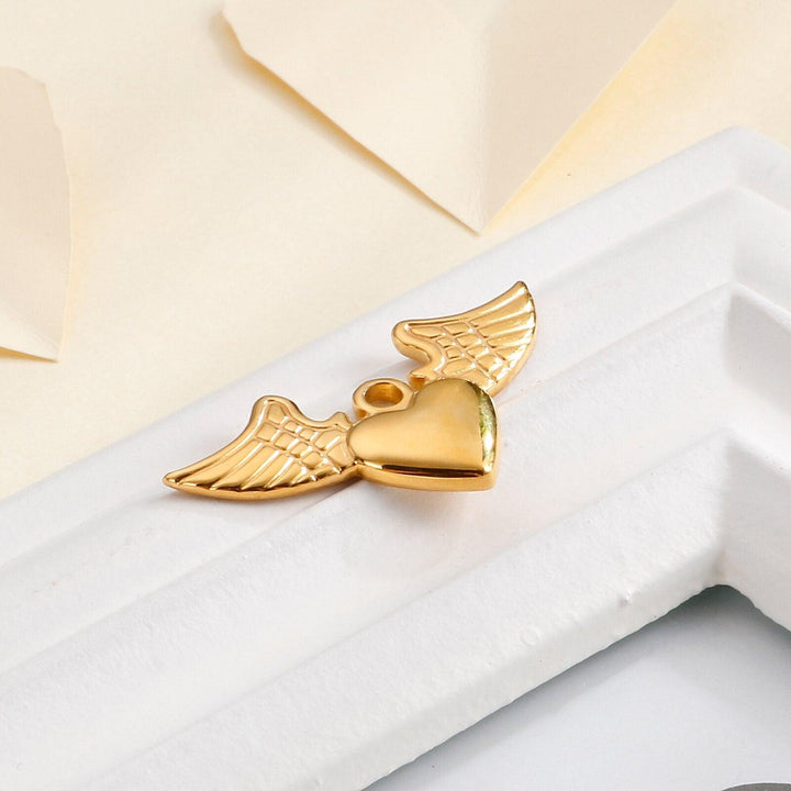 40*20MM Champagne Gold Color Plated Stainless Steel Heart Wings Charms High Quality Diy Jewelry Accessories.