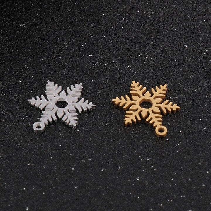 5 Pcs Stainless Steel Snowflake / Tree Connector Ladies Gift DIY Jewelry Accessories Necklace Pendant Christmas Decoration.