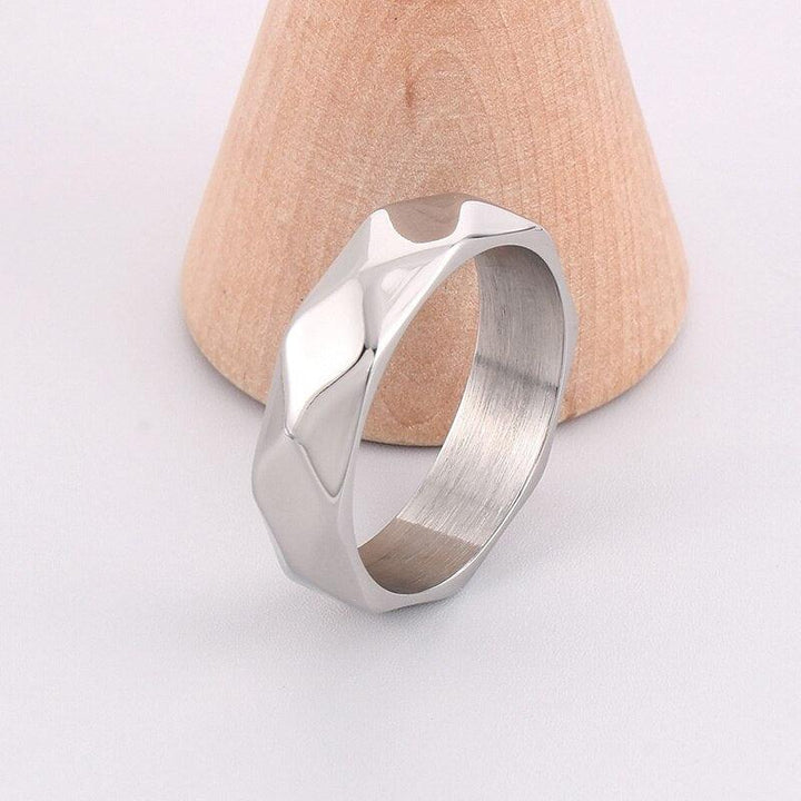 KALEN Creative Diamond-Shaped Faceted Stainless Steel Polishing Ring For Men's Personalized Fashion Punk Jewelry Wholesale.