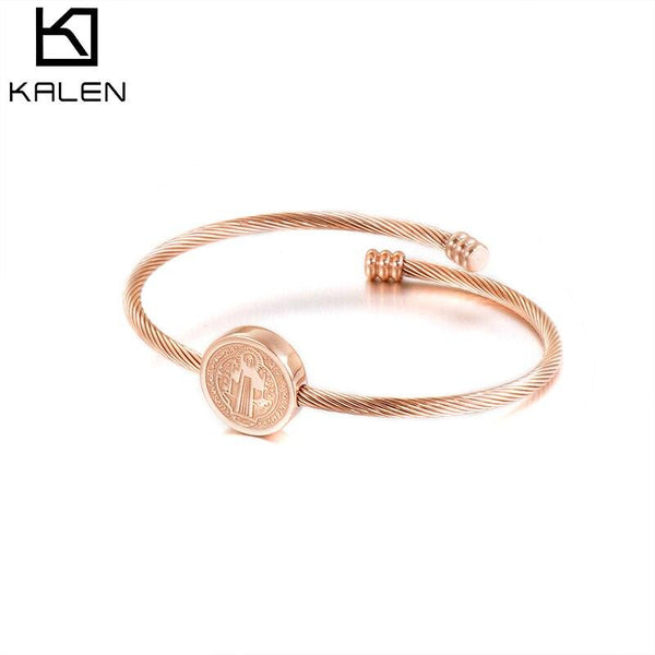 Kalen Fashion Exquisite Cuff Women Bangles Tri-color Stainless Steel Portrait Arrow Heart Bracelets For Women Wedding Jewelry.