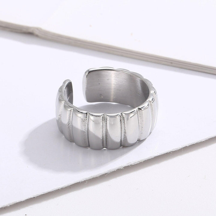 Kalen INS Vintage Open Ring Stainless Steel Jewery for Women 18k Gold Plated Rings Fashion Simple Croissant Adjustable Ring.