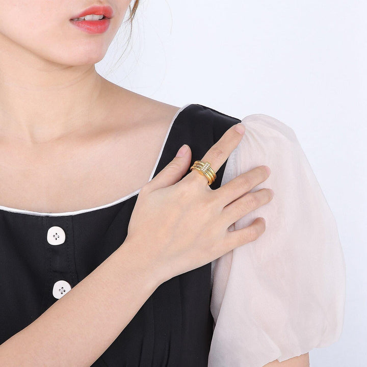 Kalen Minimalist Gold Color Chunky Rings Trendy Geometric Round Circle Rings for Women Thick Gold Stack Rings Wedding Jewelry.