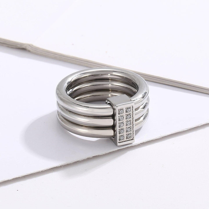 Kalen Minimalist Gold Color Chunky Rings Trendy Geometric Round Circle Rings for Women Thick Gold Stack Rings Wedding Jewelry.