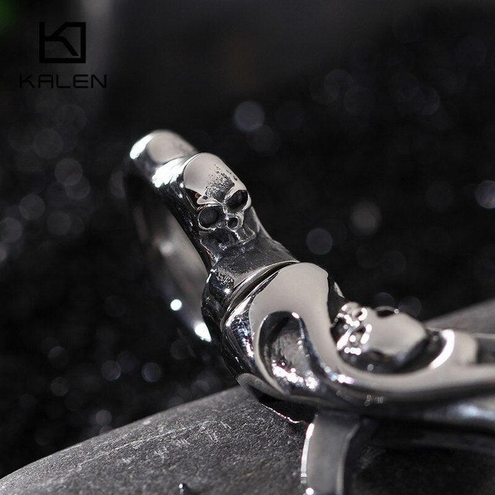 Kalen New Cool Men's Key Chains High Quality Stainless Steel Skull Pattern Key Chains Fashion Punk Biker Accessories Jewelry.