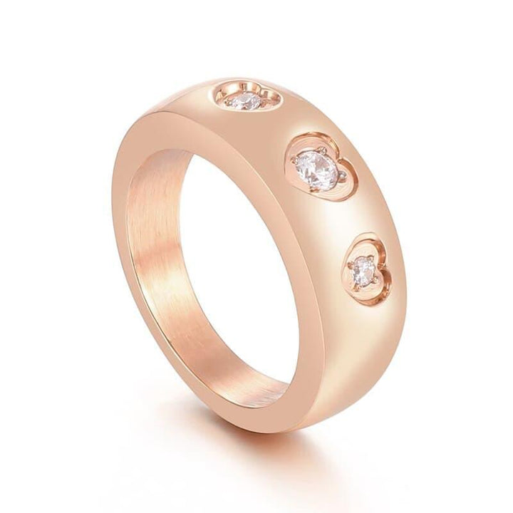 KALEN New In 18k Gold IP Plated Stainless Steel Cubic Zirconia Ring Personalized Cordate Jewelry For Men And Women Gift.