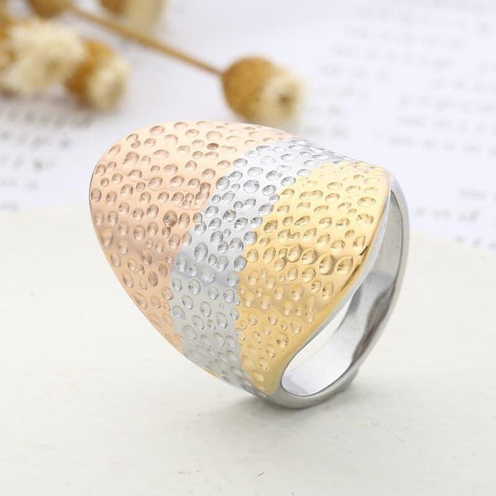 KALEN New Vintage Wide Polka Dot Mixed Color Stainless Steel Ring For Women Exaggerated Personality Wind Punk Party Jewelry.