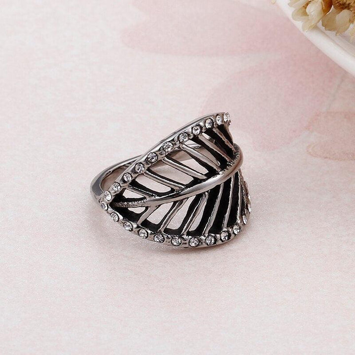 Kalen New Zircon Leaf Ring Female Hollow Out Minimalism Jewelry Birthday Gift Кольцо Stainless Steel Ring.