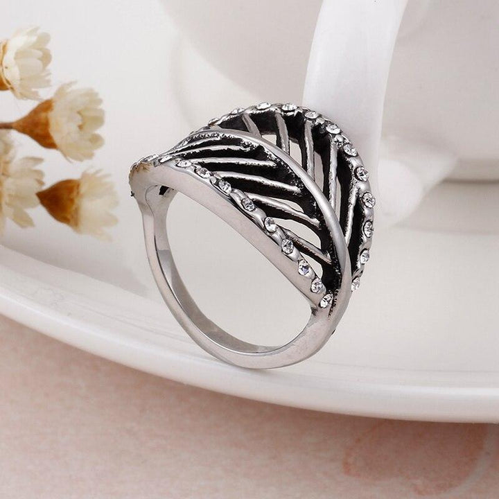 Kalen New Zircon Leaf Ring Female Hollow Out Minimalism Jewelry Birthday Gift Кольцо Stainless Steel Ring.