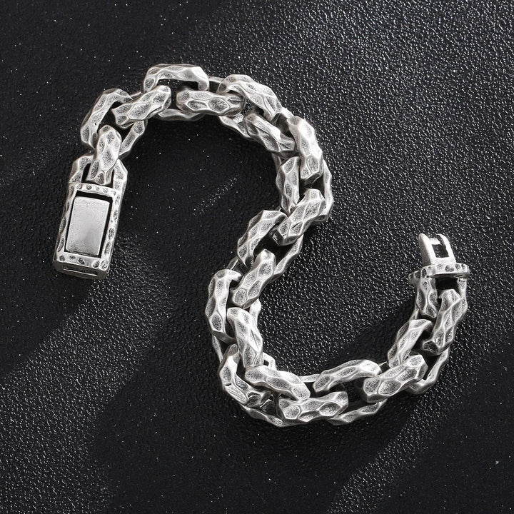 KALEN Personalised Design Hammered Titanium Steel Tide Men's Jewellery Wholesale Biker Stainless Steel Men's Square Bracelet.