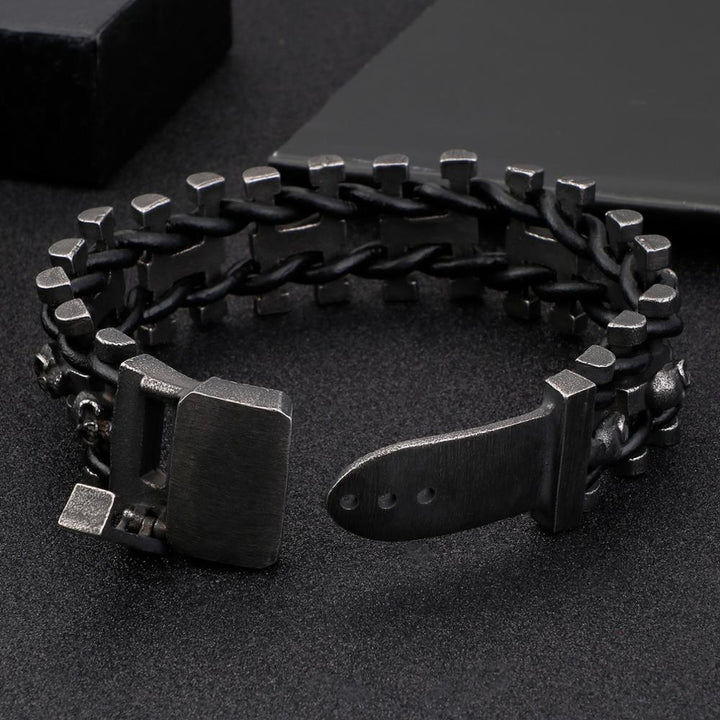 Kalen Punk Link Chain Stainless Steel Boiled Black Skeleton Leather Woven Men's Bracelet Jewelry Accessories.