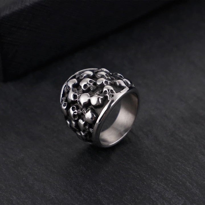 Kalen Punk Skull Rings For Men Size 8-12 Stainless Steel Multi Skull Head Rock Rings Male Gothic Halloween Jewelry.