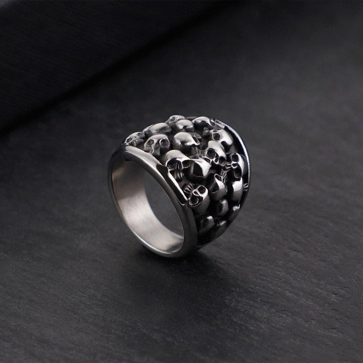 Kalen Punk Skull Rings For Men Size 8-12 Stainless Steel Multi Skull Head Rock Rings Male Gothic Halloween Jewelry.