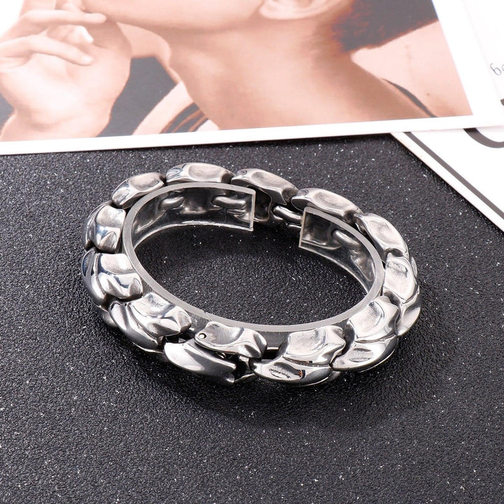 Kalen Shiny Polished Stainless Steel Bracelet For Men's Casual Trend  Link Accessories Jewelry.