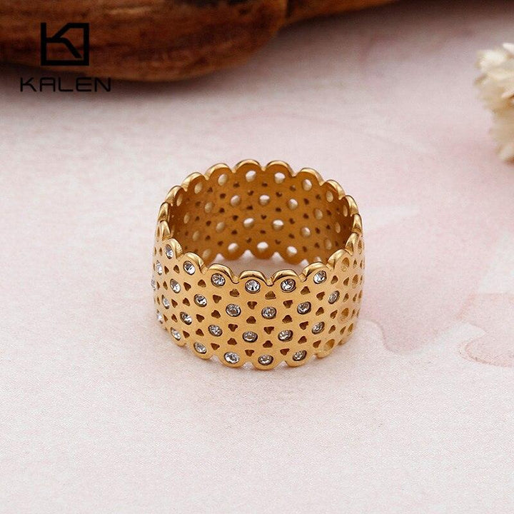 KALEN Stainless Steel Bulgaria Gold Rings For Women 12mm Width Rhinestone Grid Charm Finger Rings Size 6-9 Wedding Band Jewelry.