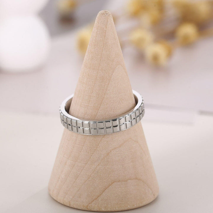 KALEN Waterproof Simple Jewelry Stainless Steel Ring Gold Plated Grid Bold Stacker Rings For Women Grils Metal Lattice Band Ring.