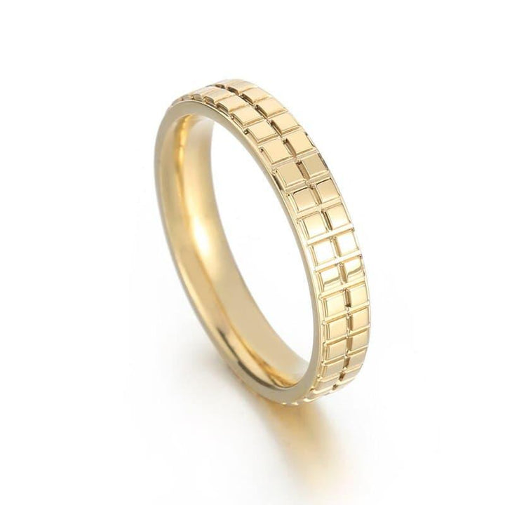 KALEN Waterproof Simple Jewelry Stainless Steel Ring Gold Plated Grid Bold Stacker Rings For Women Grils Metal Lattice Band Ring.