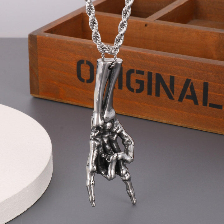 KALEN Stainless Steel Retro Rock Character Skull Hand Bone Pendant Men Necklace Pendant Jewelry.