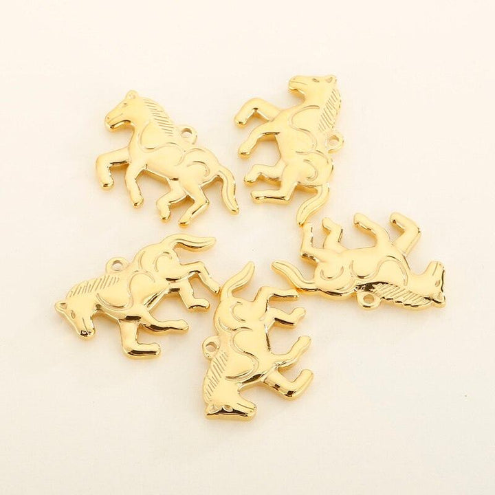 Stainless Steel Animal Giraffe Horse Elephant Cherry Connector For Women's Gift DIYJewelry Accessories Necklace Pendant.