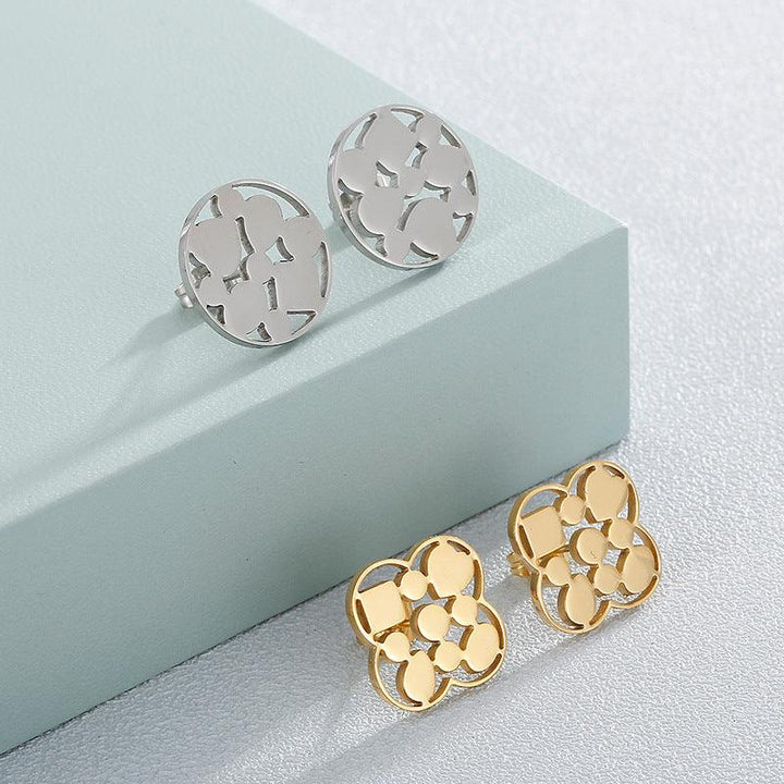 Stainless Steel Laser Cutting Heart Flower Stub Earrings - kalen