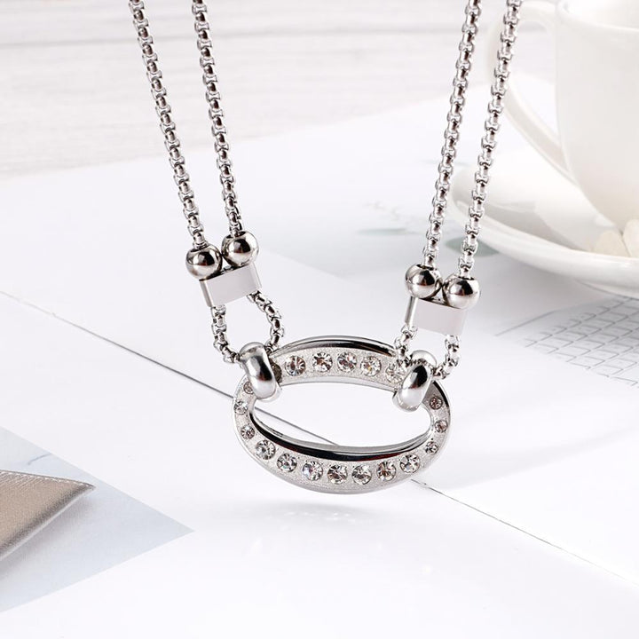 Kalen Round Pendant Ladies Stainless Steel Necklace Trendy Party Gift Accessory Chain.